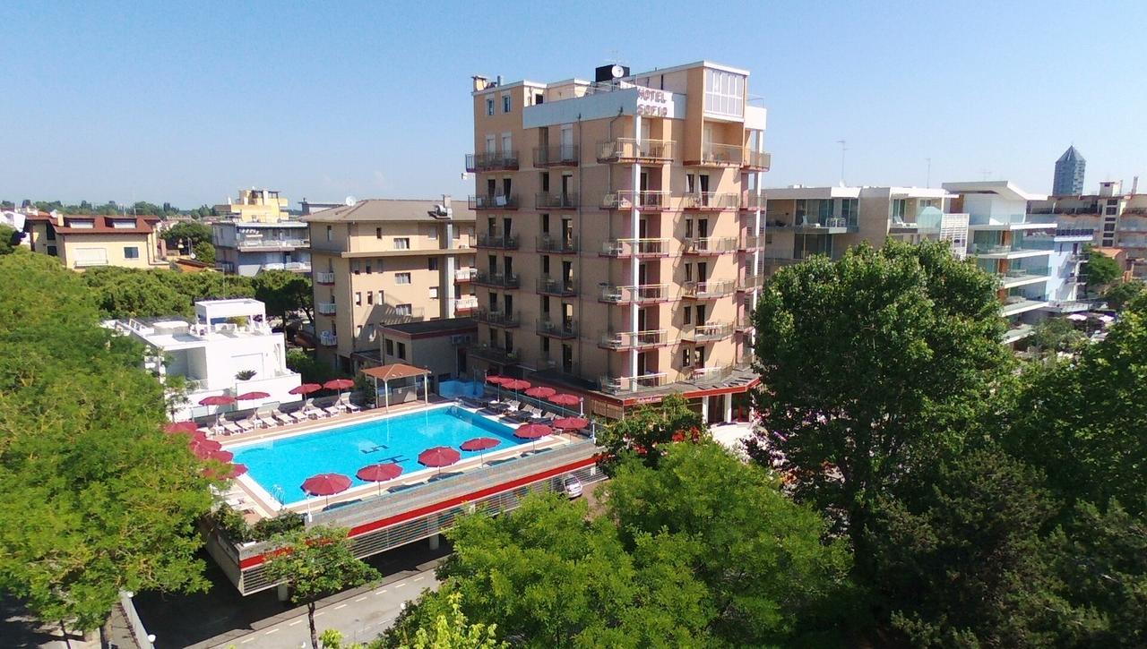 לידו די ג'סולו Hotel Sofia מראה חיצוני תמונה
